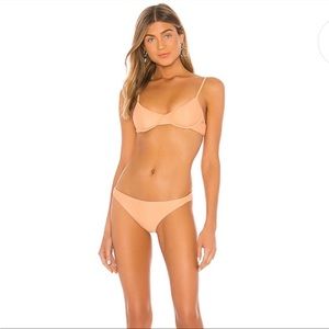 Amuse Society Bikini Set Size XS Kendal Demi and Andy skimpy coral set